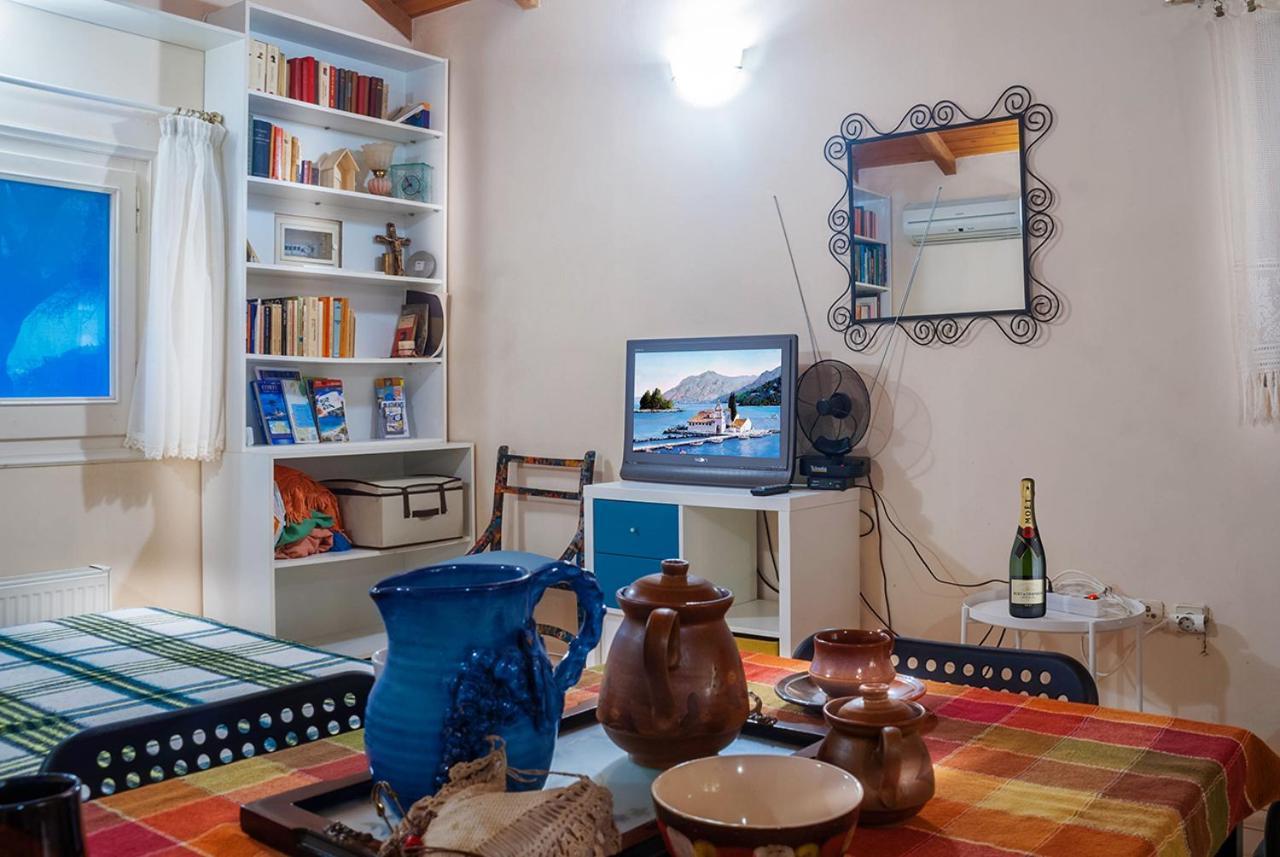 House In The Olive Garden Apartment Agios Ioannis  Exterior photo